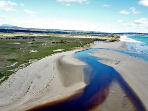 Barnbougle (Dunes) 17th Water